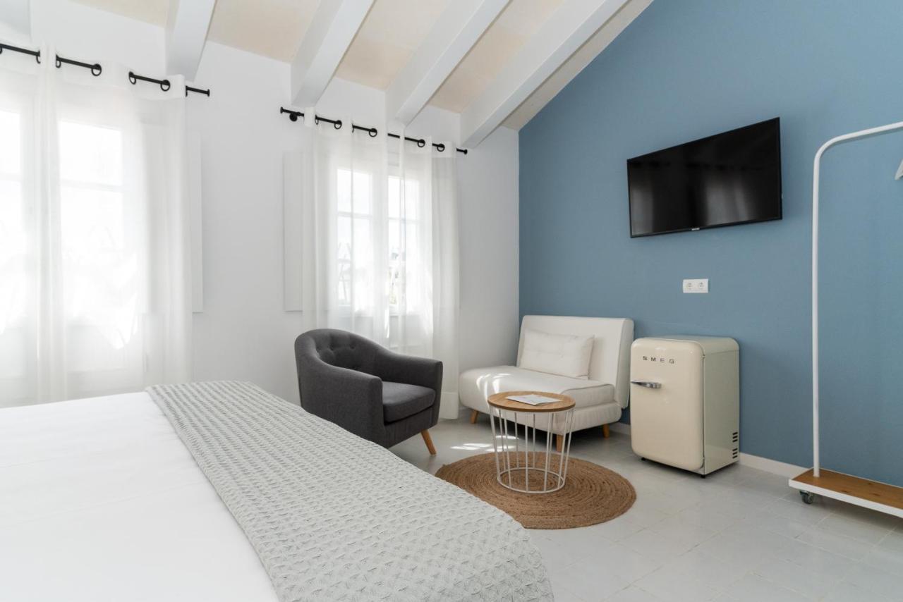 Hotel M - 27 Es Mercadal Extérieur photo